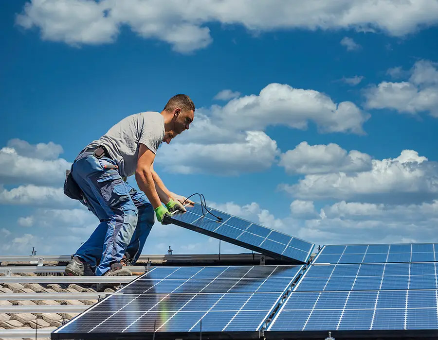 Installation de panneaux photovoltaïques