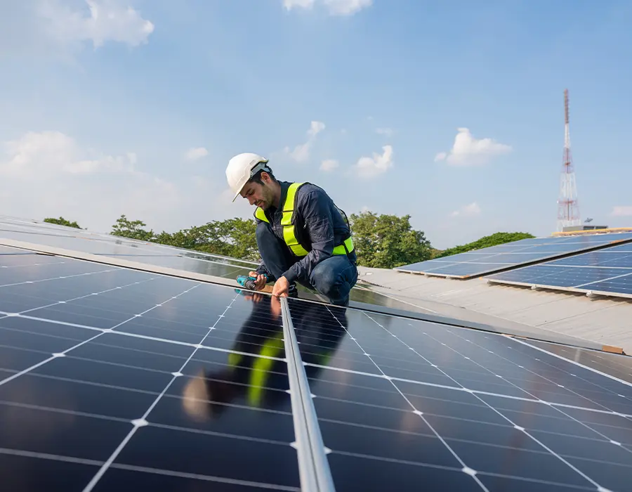 Placement de panneaux photovoltaïques sur toiture